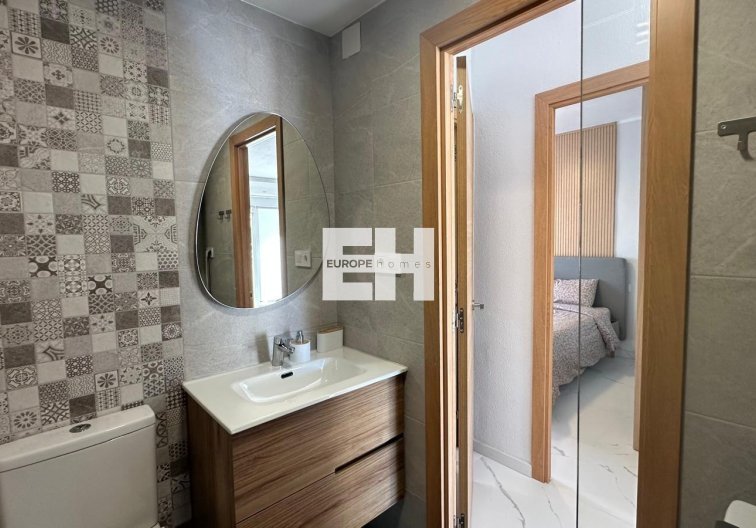 Segunda mano - Bungalow - Torrevieja - Los Balcones 