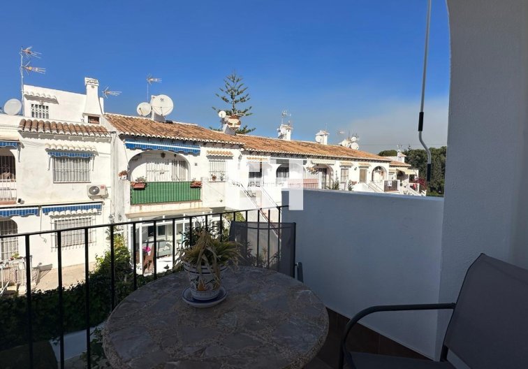 Segunda mano - Bungalow - Torrevieja - Los Balcones 