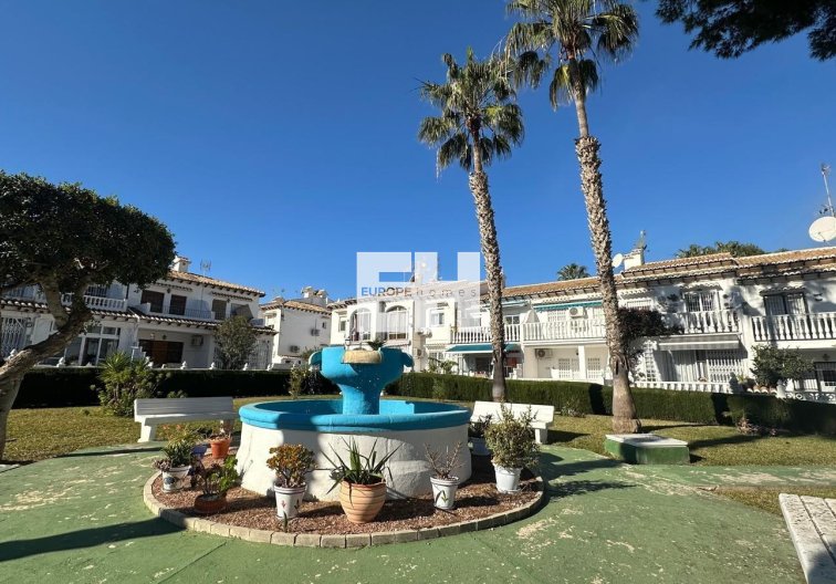 Segunda mano - Bungalow - Torrevieja - Los Balcones - Los Altos Del Edén