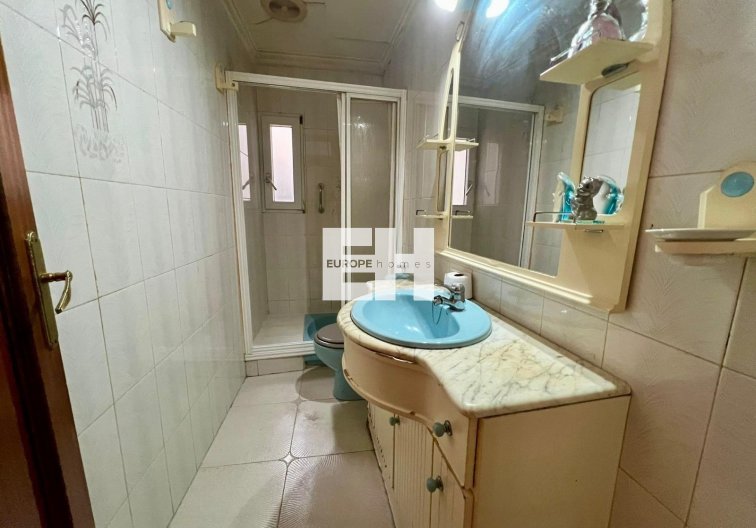 Segunda mano - Apartamento  - Torrevieja - Centro