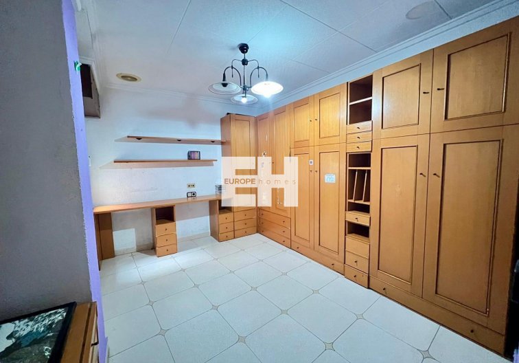 Segunda mano - Apartamento  - Torrevieja - Centro