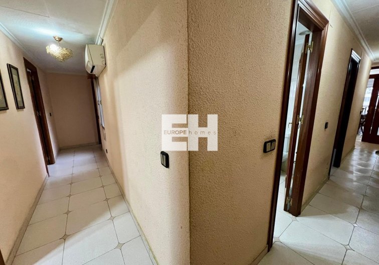 Segunda mano - Apartamento  - Torrevieja - Centro