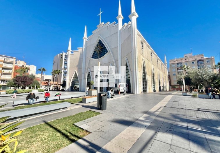 Segunda mano - Apartamento  - Torrevieja - Centro