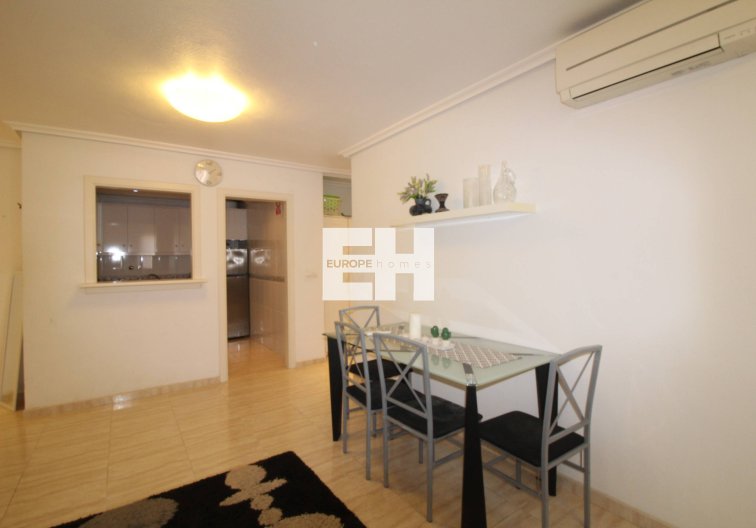 Segunda mano - Apartamento  - Torrevieja - Centro