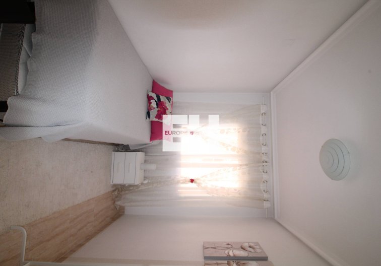 Segunda mano - Apartamento  - Torrevieja - Centro