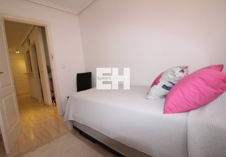 Segunda mano - Apartamento  - Torrevieja - Centro