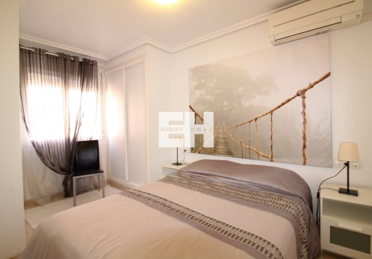 Segunda mano - Apartamento  - Torrevieja - Centro