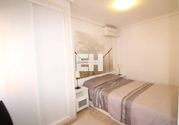 Segunda mano - Apartamento  - Torrevieja - Centro