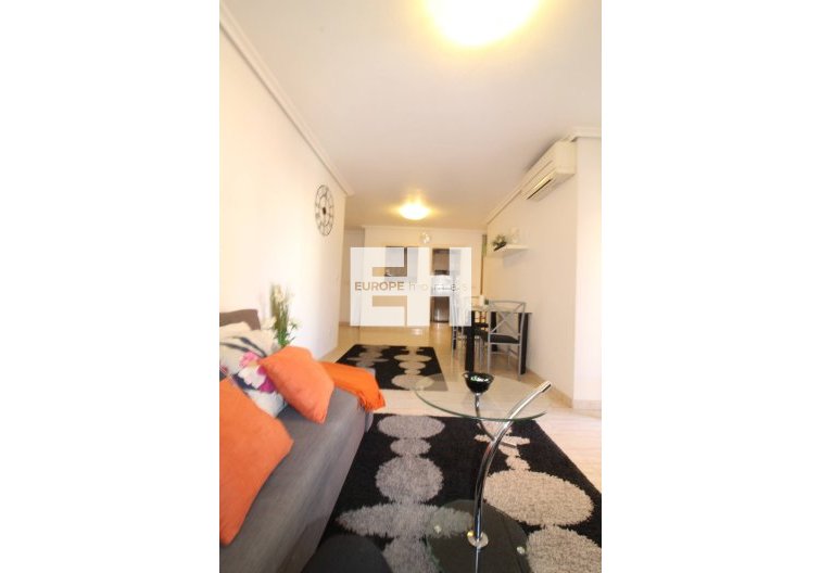 Segunda mano - Apartamento  - Torrevieja - Centro