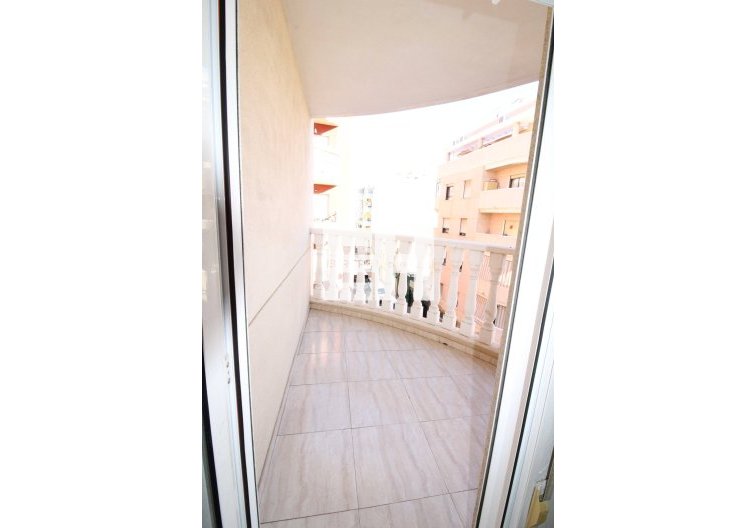 Segunda mano - Apartamento  - Torrevieja - Centro