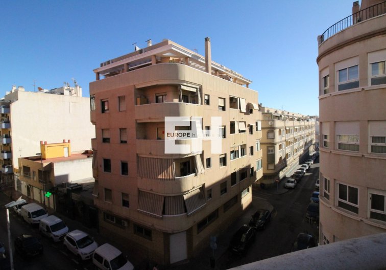 Segunda mano - Apartamento  - Torrevieja - Centro