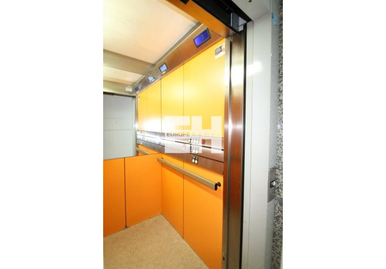 Segunda mano - Apartamento  - Torrevieja - Centro