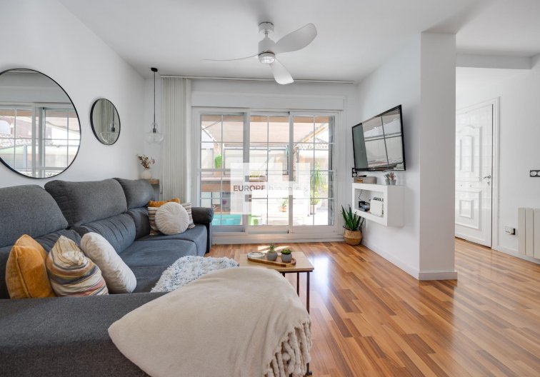 Revente - villa - Los Montesinos - La Herrada