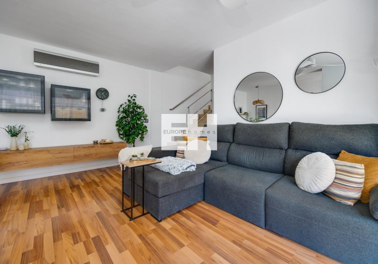 Revente - villa - Los Montesinos - La Herrada