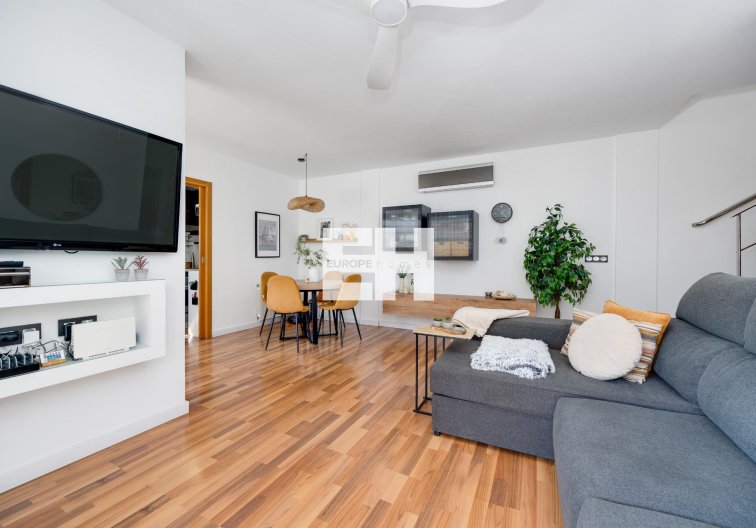 Revente - villa - Los Montesinos - La Herrada