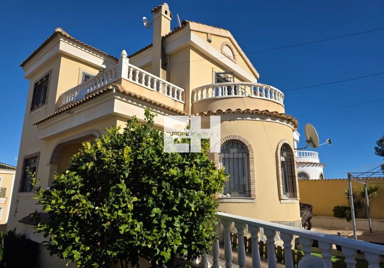 Segunda mano - villa - Orihuela Costa - Villamartín-las Filipinas