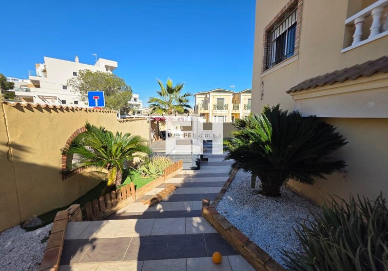 Segunda mano - villa - Orihuela Costa - Villamartín-las Filipinas