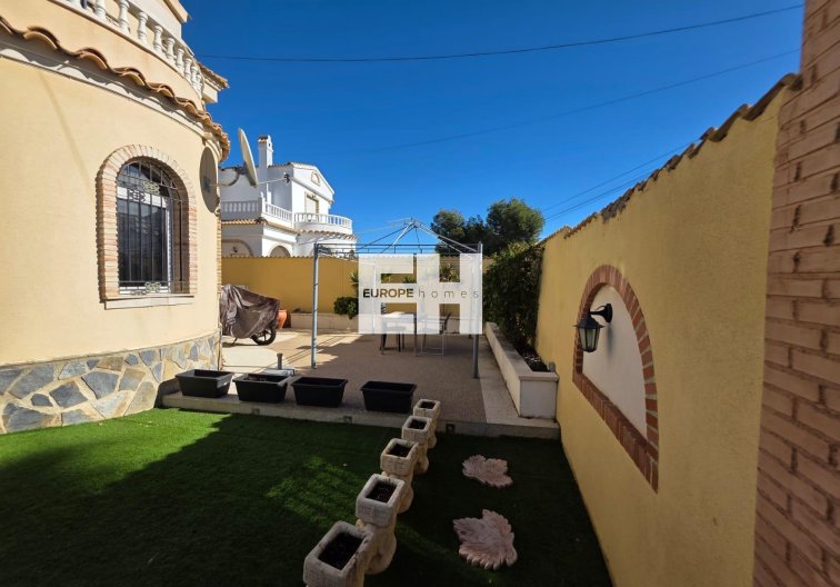 Segunda mano - villa - Orihuela Costa - Villamartín-las Filipinas