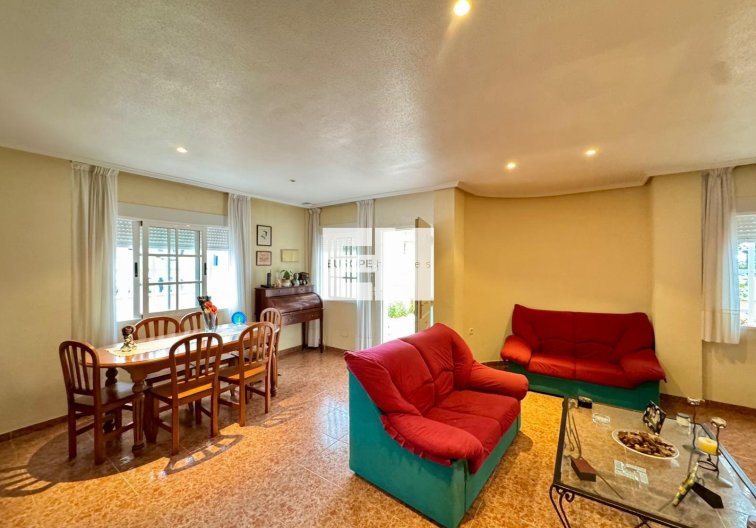 Segunda mano - villa - Torrevieja - Costa Blanca