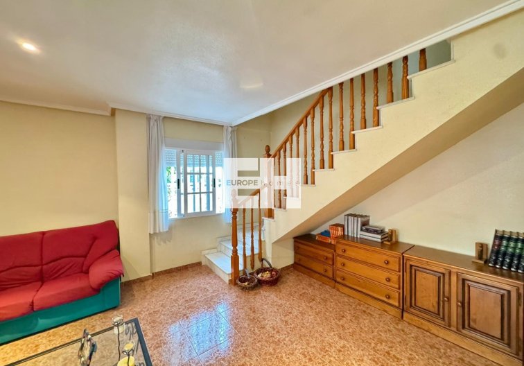 Segunda mano - villa - Torrevieja - Costa Blanca