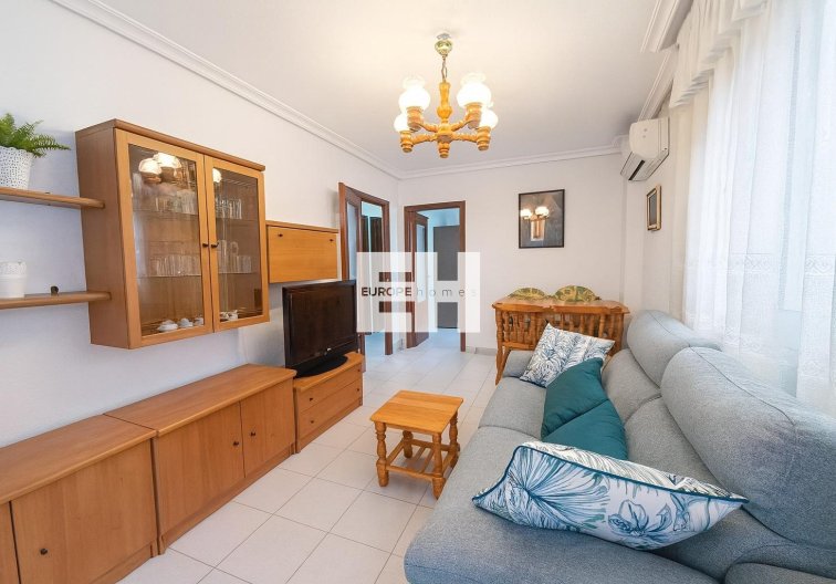 Resale - Apartment - Torrevieja - Acequion