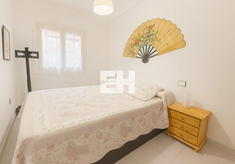 Resale - Apartment - Torrevieja - Acequion