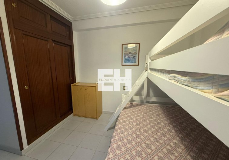 Resale - Apartment - Torrevieja - Acequion