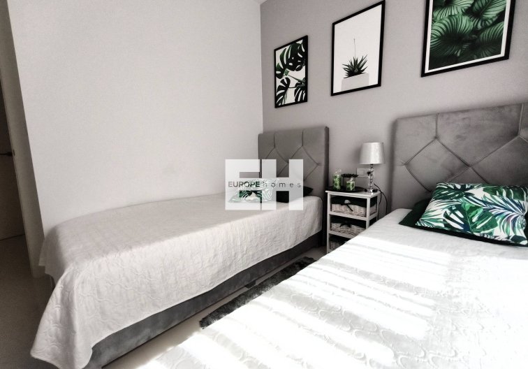 Segunda mano - Apartamento  - Pilar de la Horadada - La Torre De La Horadada