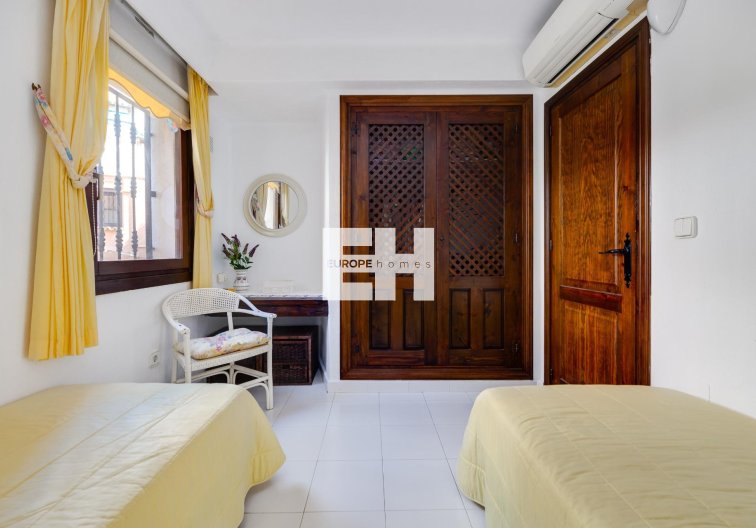 Segunda mano - Apartamento  - Torrevieja - Playa de los Locos