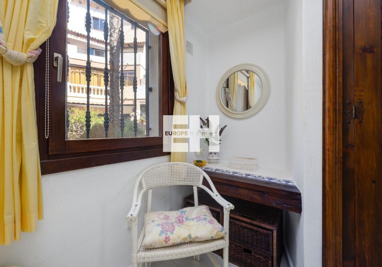 Segunda mano - Apartamento  - Torrevieja - Playa de los Locos