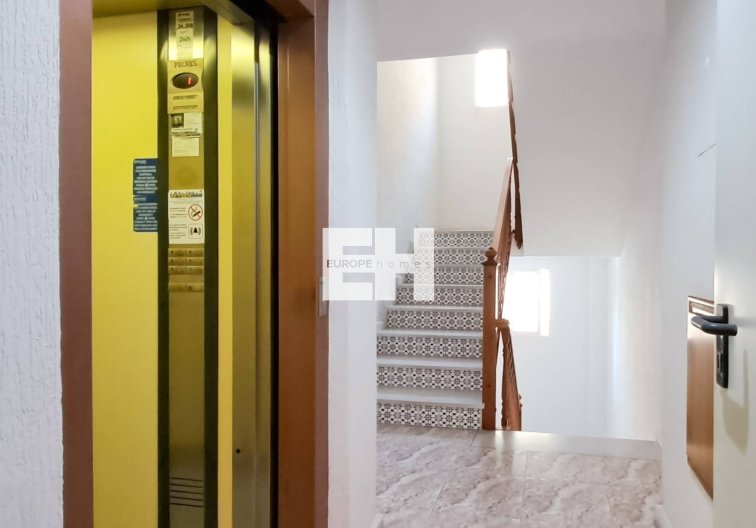 Herverkoop - Appartement - Torrevieja - Playa del Cura