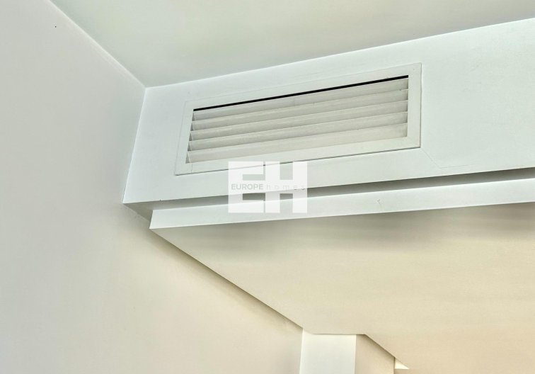 Segunda mano - Apartamento  - Torrevieja - Centro