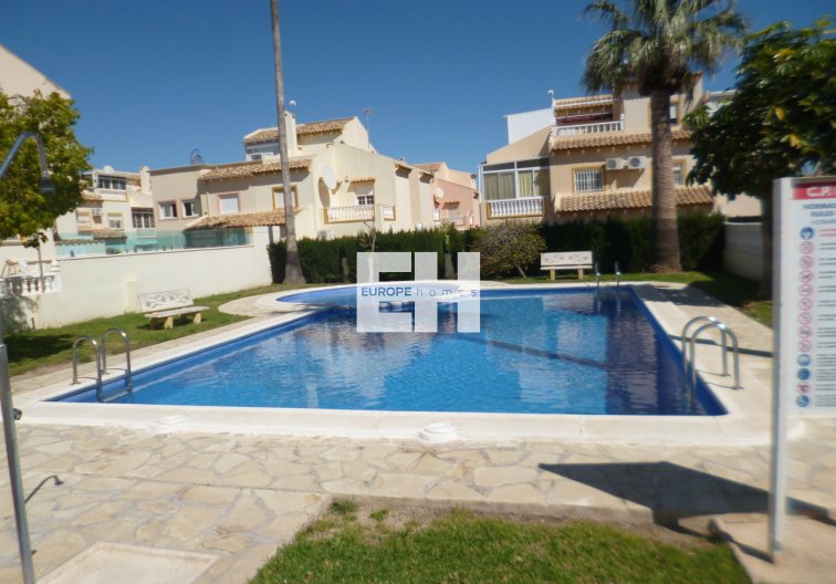 Segunda mano - town house - Playa Flamenca - Costa Blanca