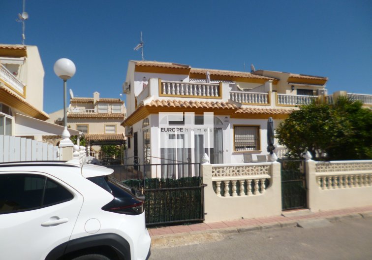 Segunda mano - town house - Playa Flamenca - Costa Blanca