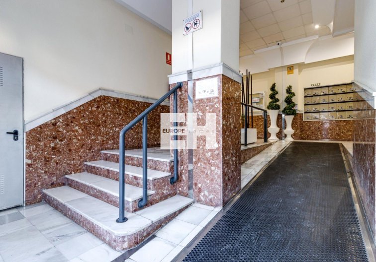 Segunda mano - Apartamento  - Torrevieja - Centro