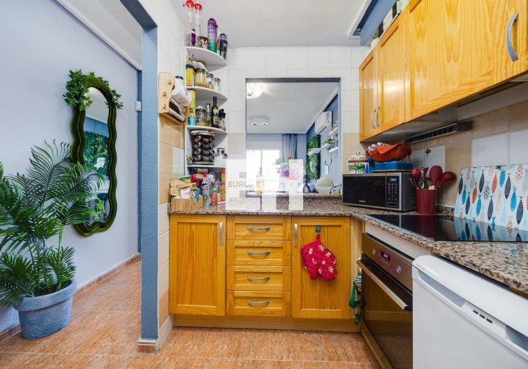Segunda mano - Apartamento  - Torrevieja - Centro