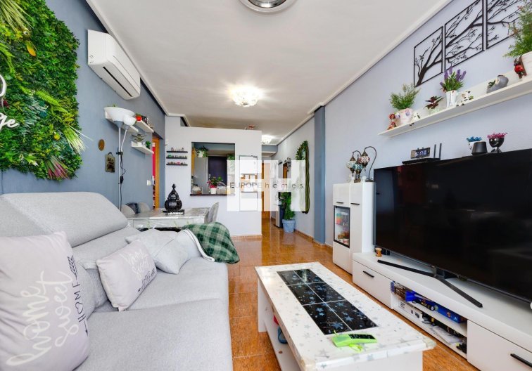 Segunda mano - Apartamento  - Torrevieja - Centro