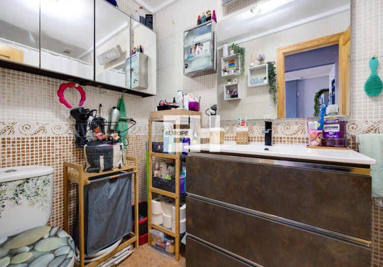 Segunda mano - Apartamento  - Torrevieja - Centro