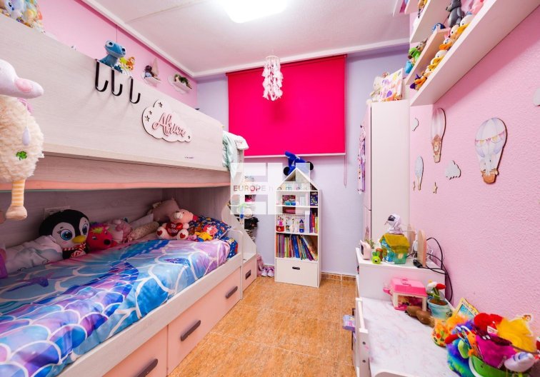 Segunda mano - Apartamento  - Torrevieja - Centro