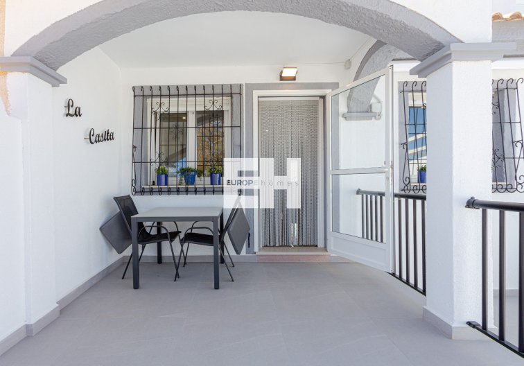 Segunda mano - villa - Pilar de la Horadada - Costa Blanca