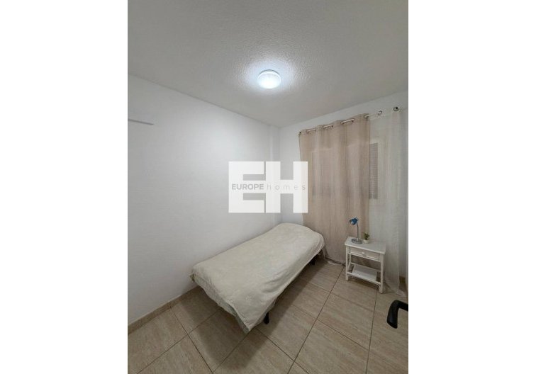 Resale - Apartment - Orihuela Costa - La Regia