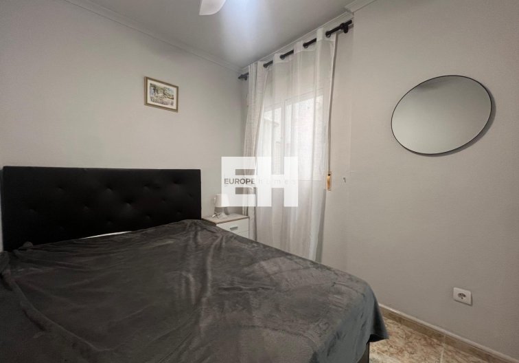 Segunda mano - Apartamento  - Torrevieja - Centro