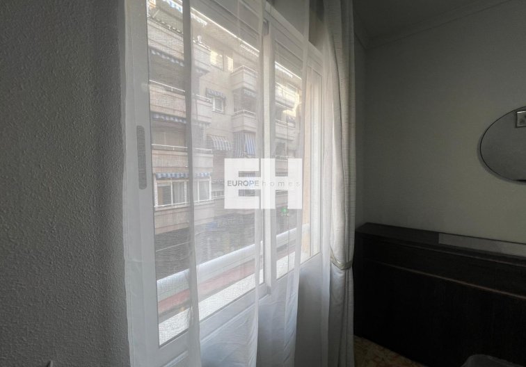 Segunda mano - Apartamento  - Torrevieja - Centro