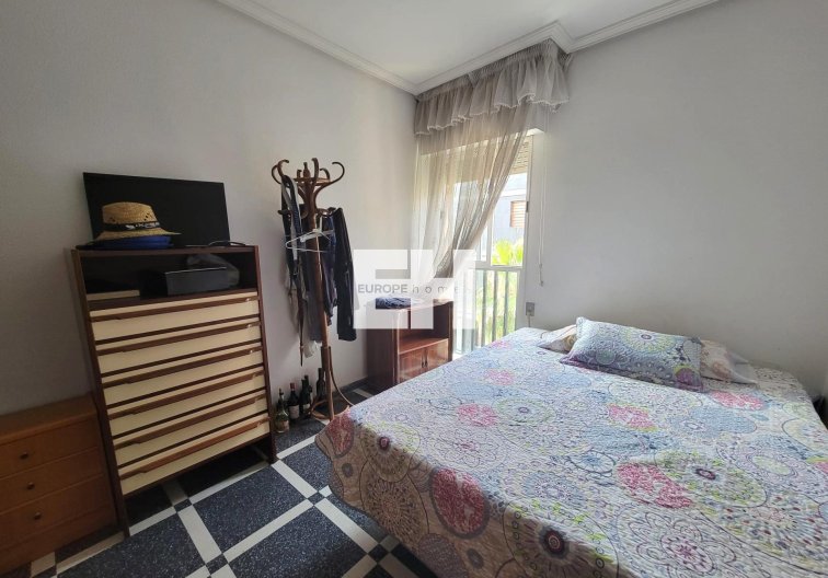 Segunda mano - Apartamento  - Torrevieja - Centro