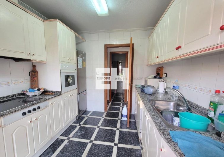 Segunda mano - Apartamento  - Torrevieja - Centro