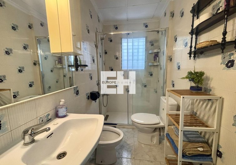 Resale - Apartment - Torrevieja