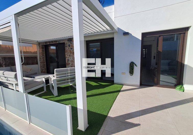 Segunda mano - villa - Cabo Roig - Costa Blanca