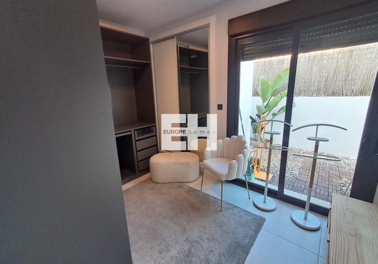 Segunda mano - villa - Cabo Roig - Costa Blanca