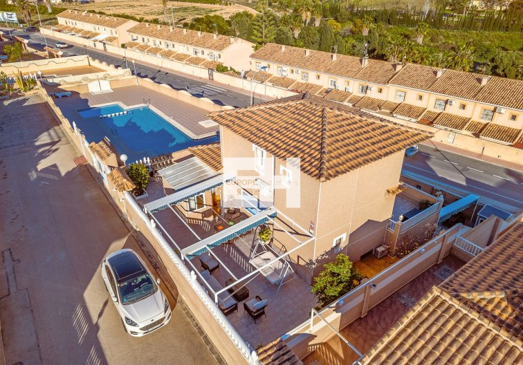 Segunda mano - villa - Torrevieja - Costa Blanca