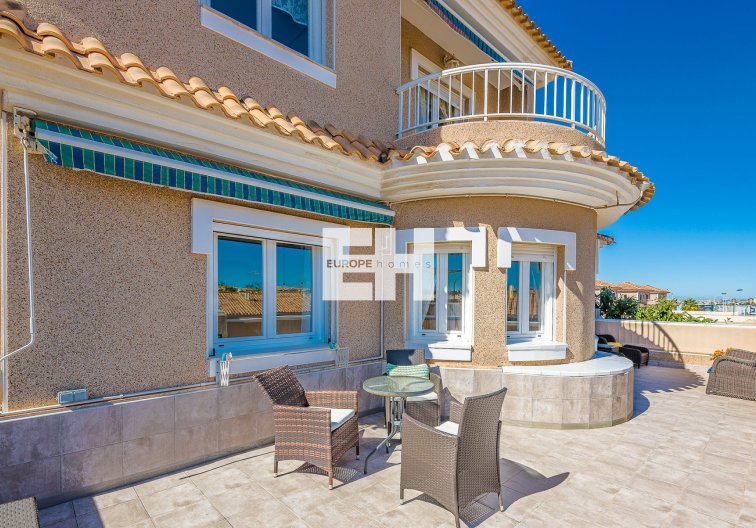 Segunda mano - villa - Torrevieja - Costa Blanca